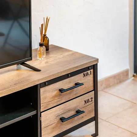 Heart Of - 2mn Beach, Port, Remparts Apartment